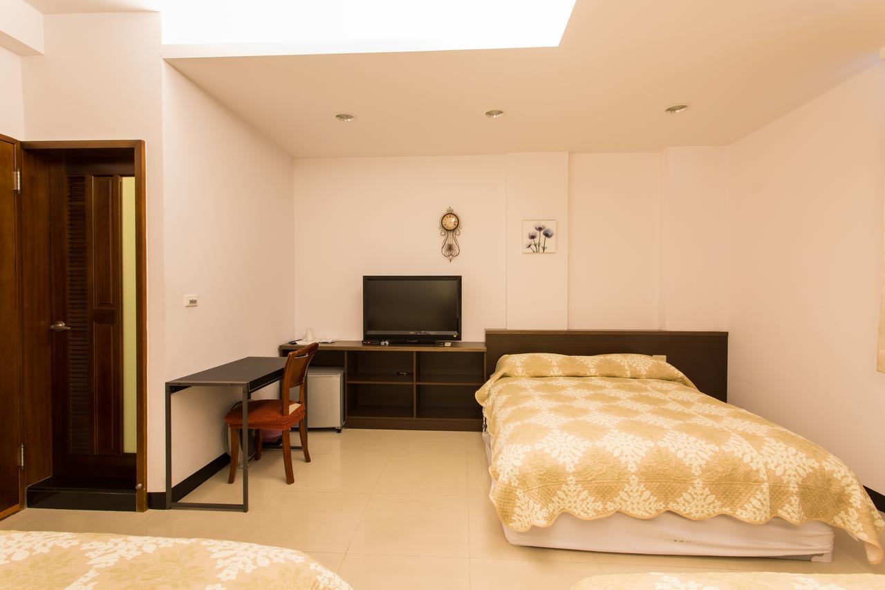 Eureka Bed & Breakfast Tainan Exterior photo