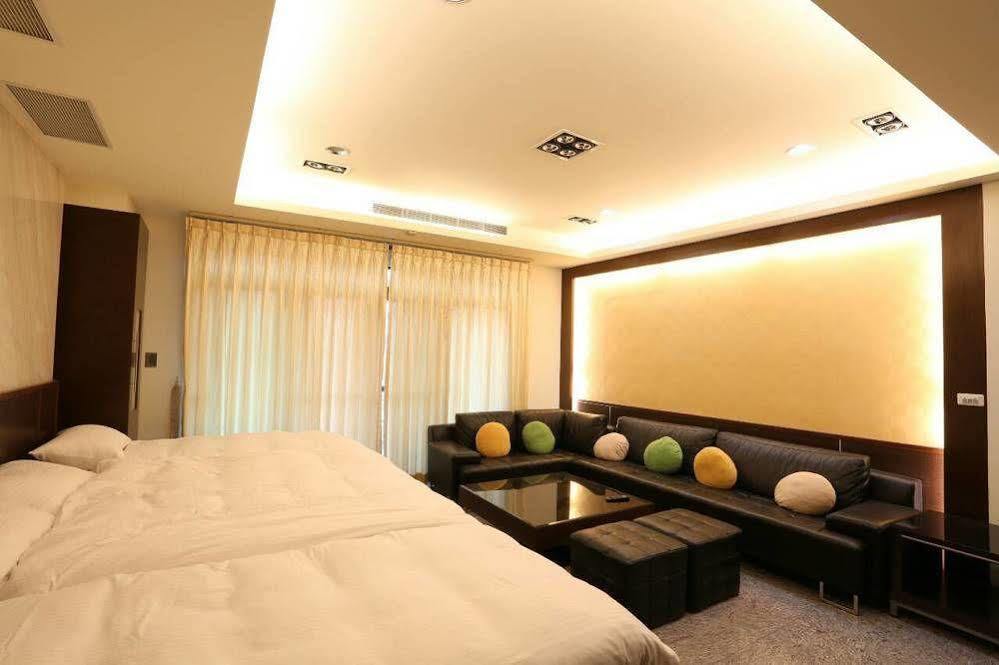 Eureka Bed & Breakfast Tainan Exterior photo
