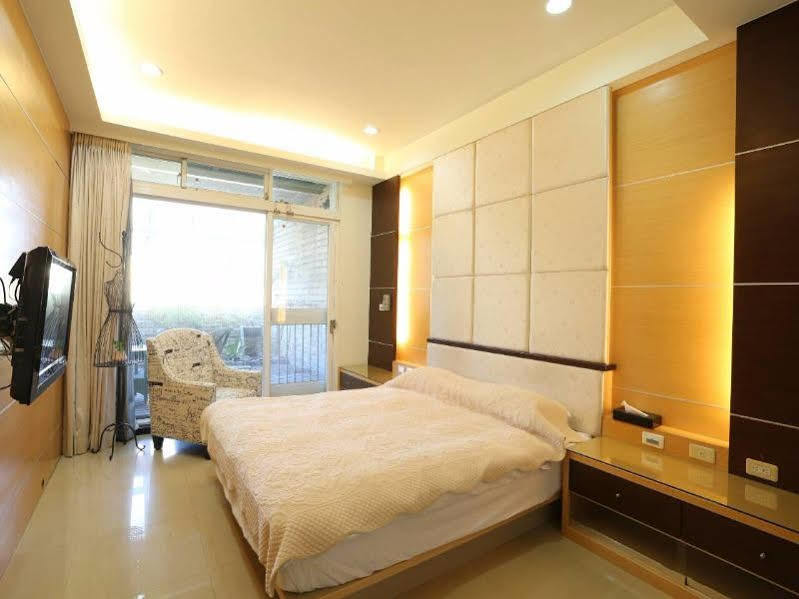 Eureka Bed & Breakfast Tainan Exterior photo